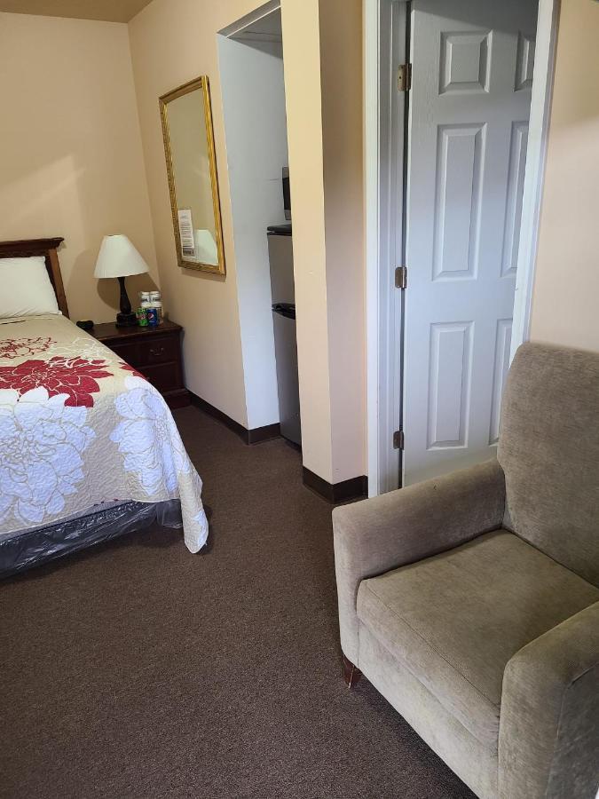 Clarysville Motel Frostburg ภายนอก รูปภาพ