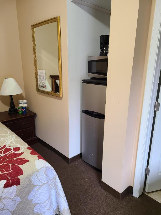 Clarysville Motel Frostburg ภายนอก รูปภาพ